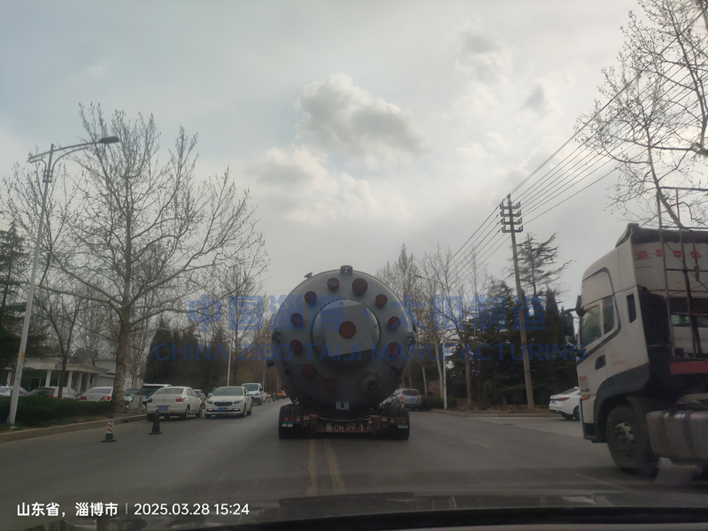 創(chuàng)新領(lǐng)航！高品質(zhì)9萬升大型搪玻璃反應(yīng)釜，太極制造